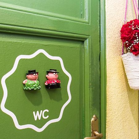 Hostal Bahia Madrid Bagian luar foto