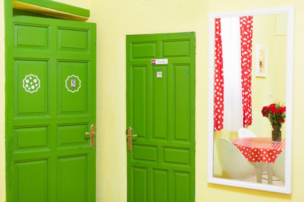 Hostal Bahia Madrid Bagian luar foto